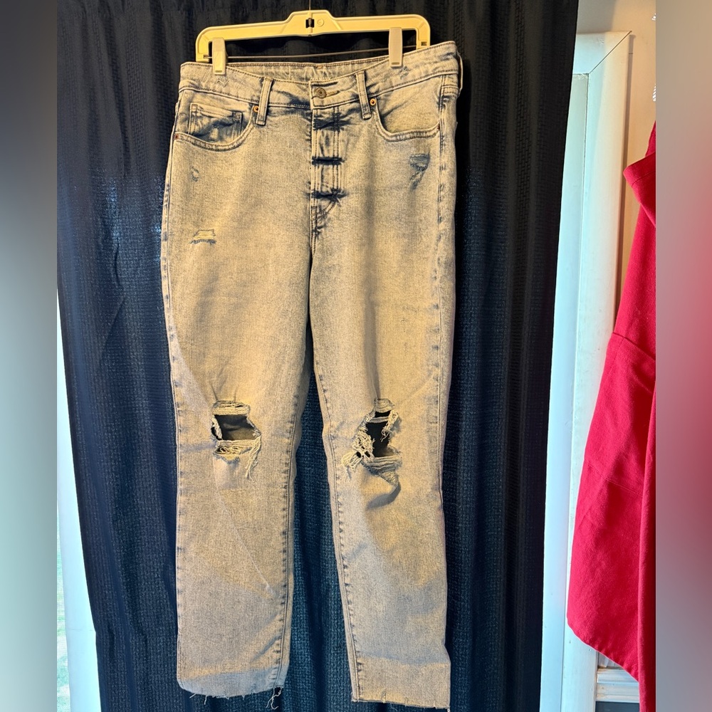 Distressed Light Wash Jeans